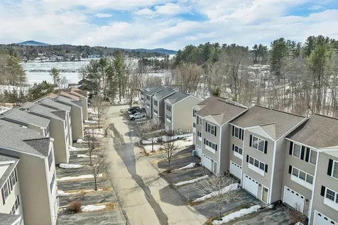 24 Dillon Way Laconia NH 03246