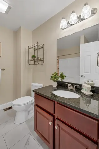 24 Dillon Way Laconia NH 03246