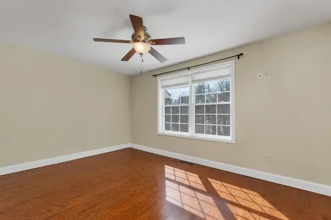 24 Dillon Way Laconia NH 03246