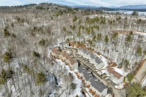 24 Dillon Way Laconia NH 03246