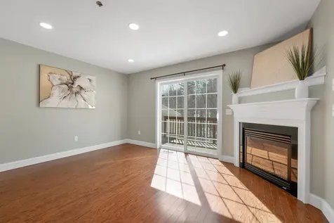 24 Dillon Way Laconia NH 03246