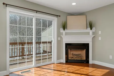 24 Dillon Way Laconia NH 03246