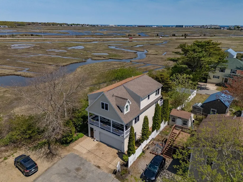 10 Patricia Street Hampton NH 03842