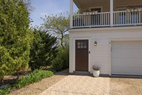 10 Patricia Street Hampton NH 03842