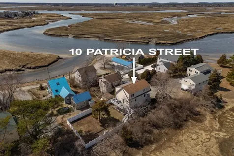 10 Patricia Street Hampton NH 03842