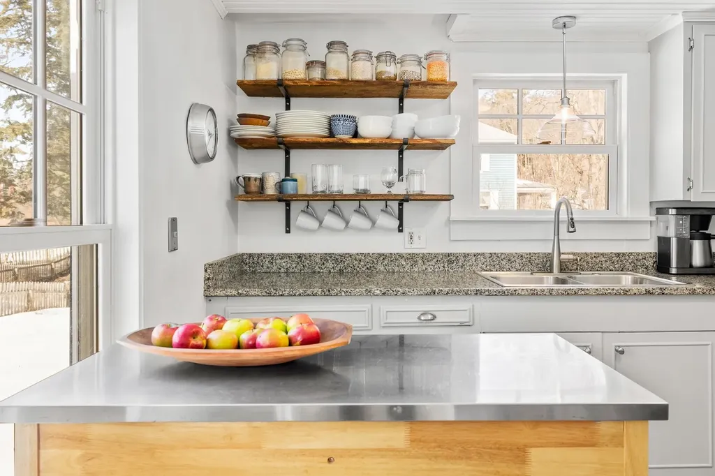 11 Hazen Street Norwich VT 05055