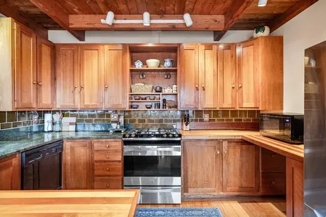 6 Fox Lane Westford VT 05494