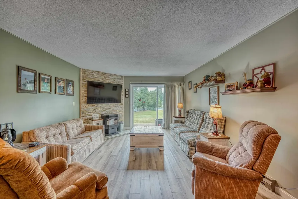 51 Mountain River East Road Thornton NH 03285