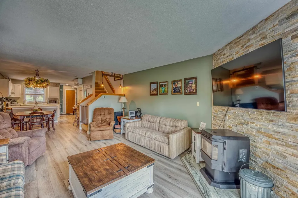 51 Mountain River East Road Thornton NH 03285