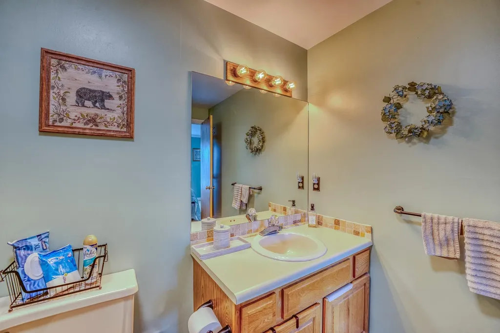 51 Mountain River East Road Thornton NH 03285