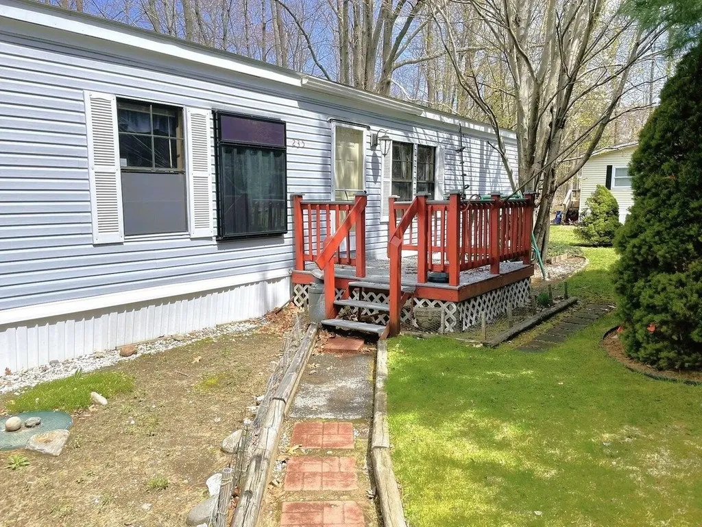 235 Waverly Circle Colchester VT 05446