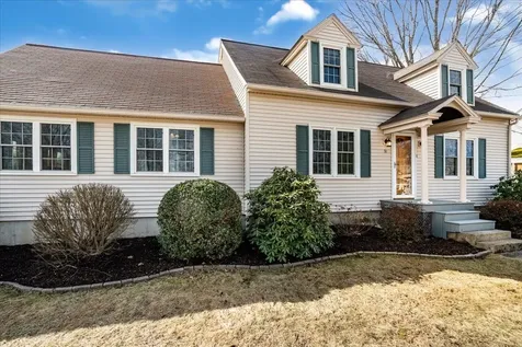 31 School Street Allenstown NH 03275