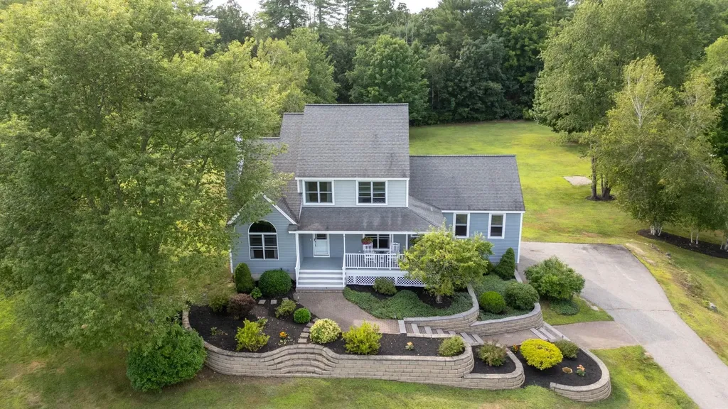 5 Lavoie Drive Nottingham NH 03290