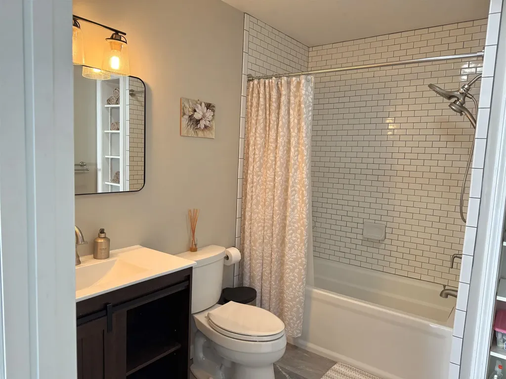 152 Overlook Drive Lyndon VT 05851