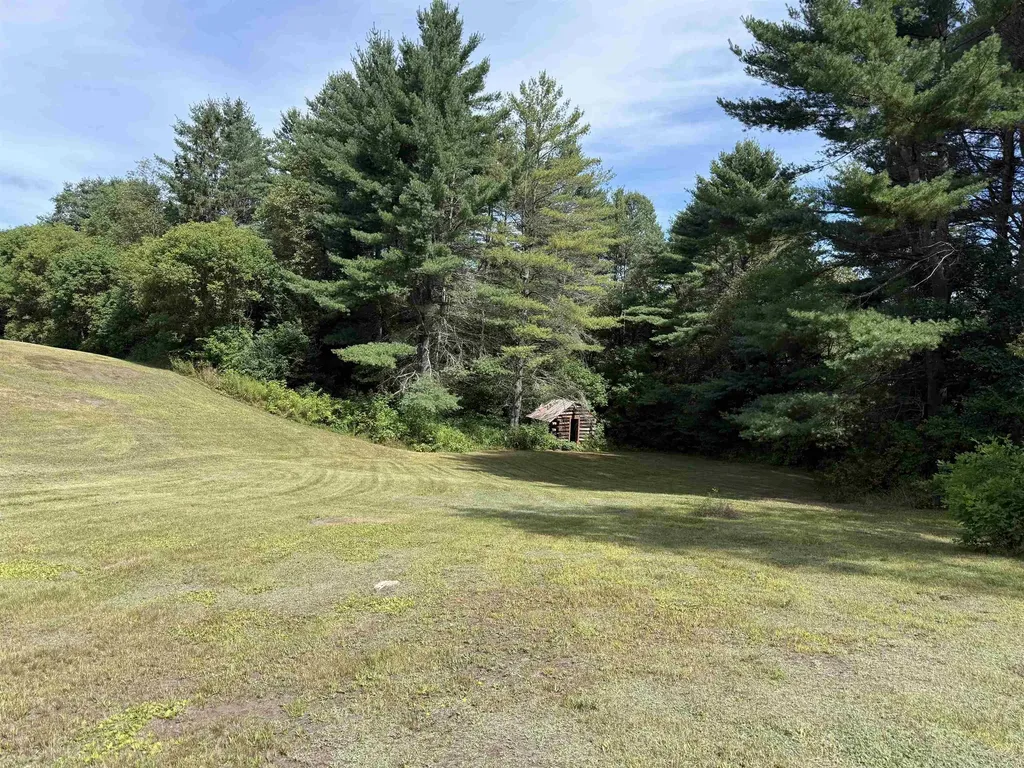 152 Overlook Drive Lyndon VT 05851