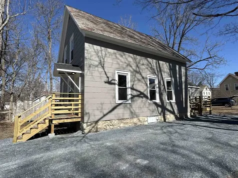16 Browning Place Bennington VT 05201