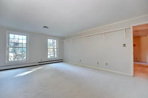 5 Runnymede Drive North Hampton NH 03862