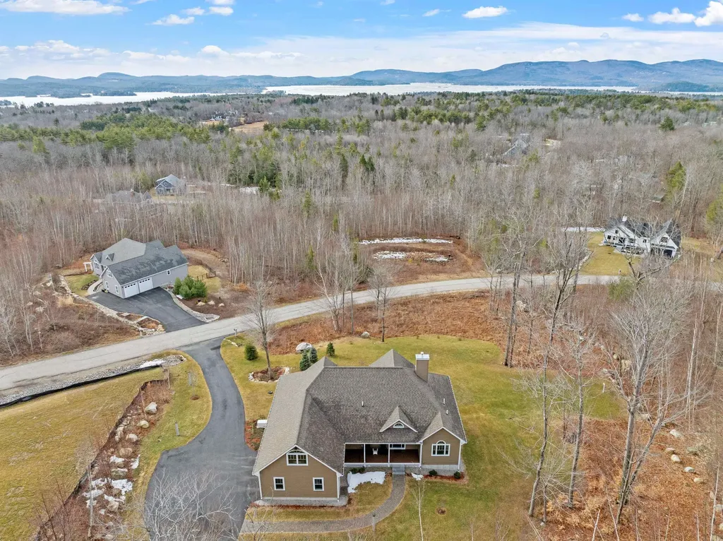 185 Ambrose Way Wolfeboro NH 03894