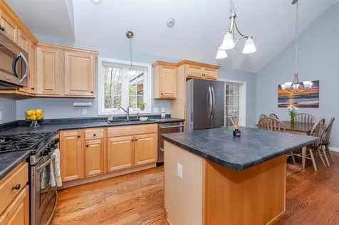 114 Scruton Pond Road Barrington NH 03825