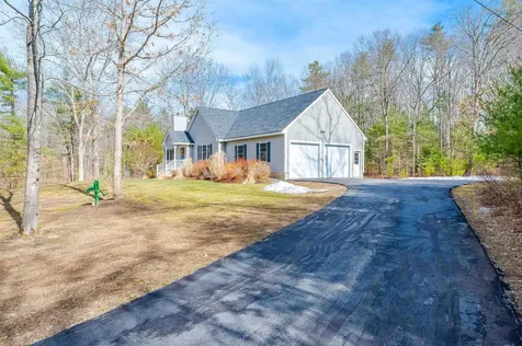 114 Scruton Pond Road Barrington NH 03825
