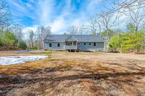 114 Scruton Pond Road Barrington NH 03825