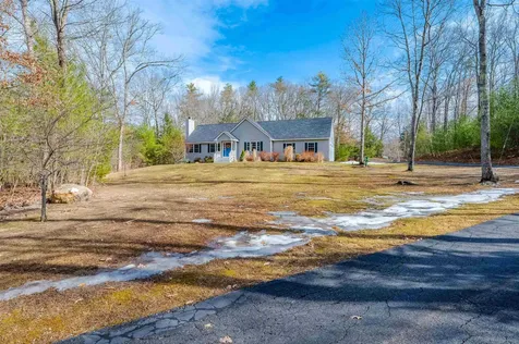114 Scruton Pond Road Barrington NH 03825