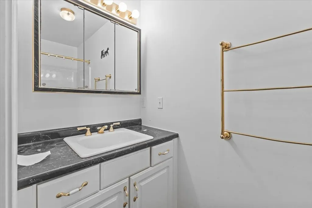 18 Sunrise Lane Grand Isle VT 05458