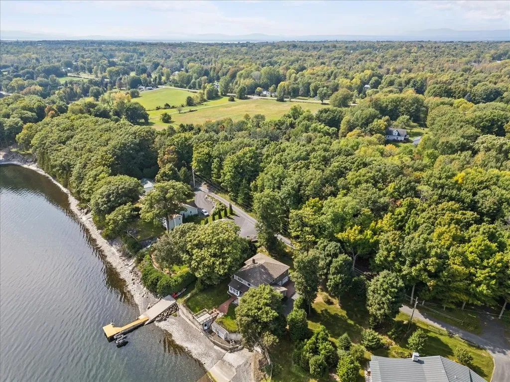 18 Sunrise Lane Grand Isle VT 05458