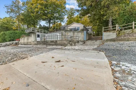 18 Sunrise Lane Grand Isle VT 05458