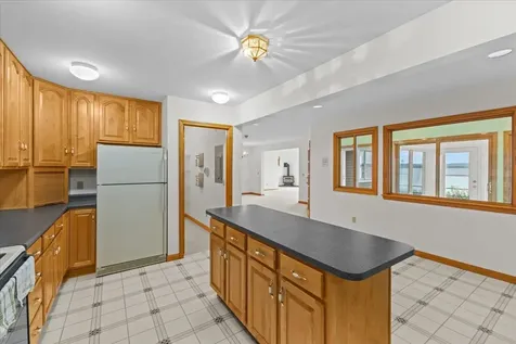 18 Sunrise Lane Grand Isle VT 05458