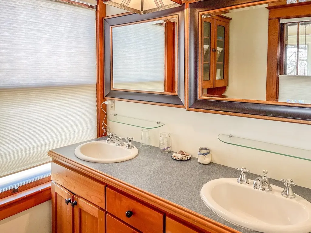 15 North Williams Street Burlington VT 05401