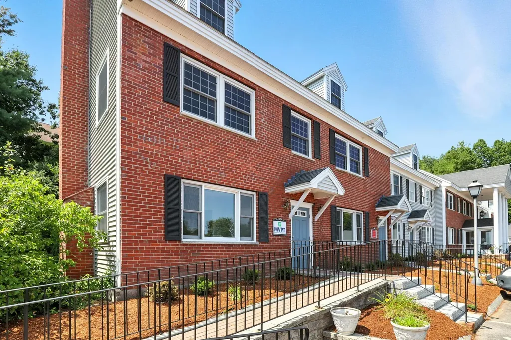 40 South River Road Bedford NH 03110