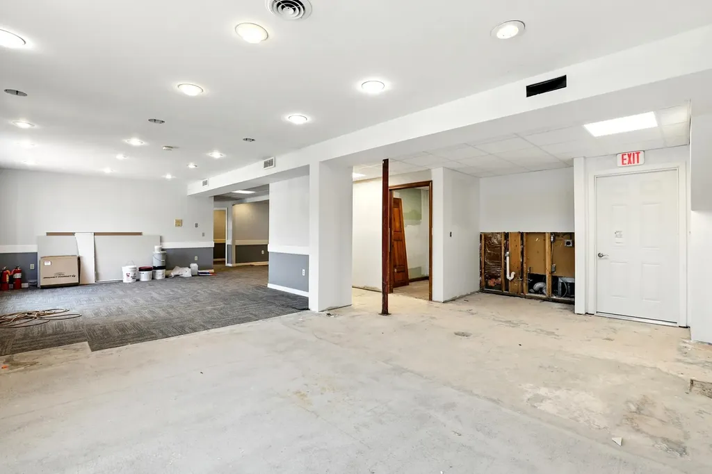 40 South River Road Bedford NH 03110