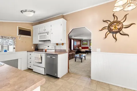 62 Wilders Grove Road Newton NH 03858