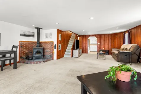62 Wilders Grove Road Newton NH 03858