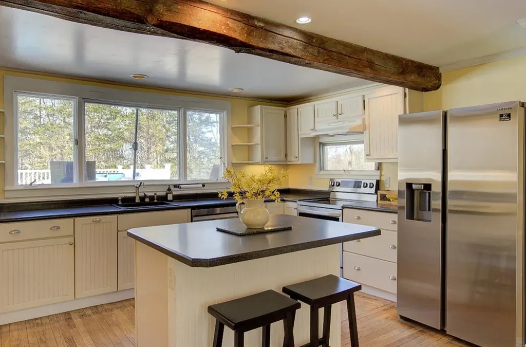 1009 South End Road North Hero VT 05474