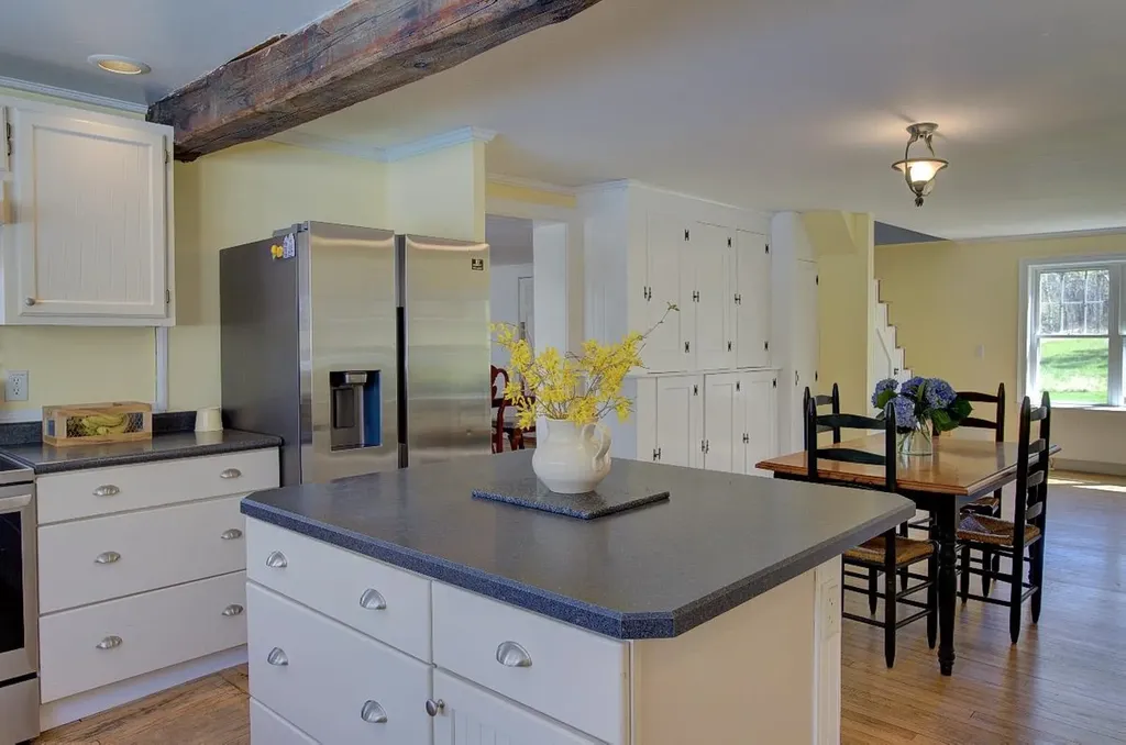 1009 South End Road North Hero VT 05474