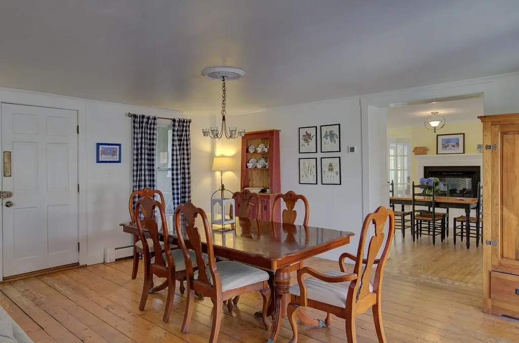 1009 South End Road North Hero VT 05474