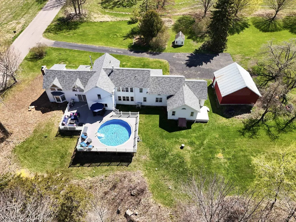 1009 South End Road North Hero VT 05474