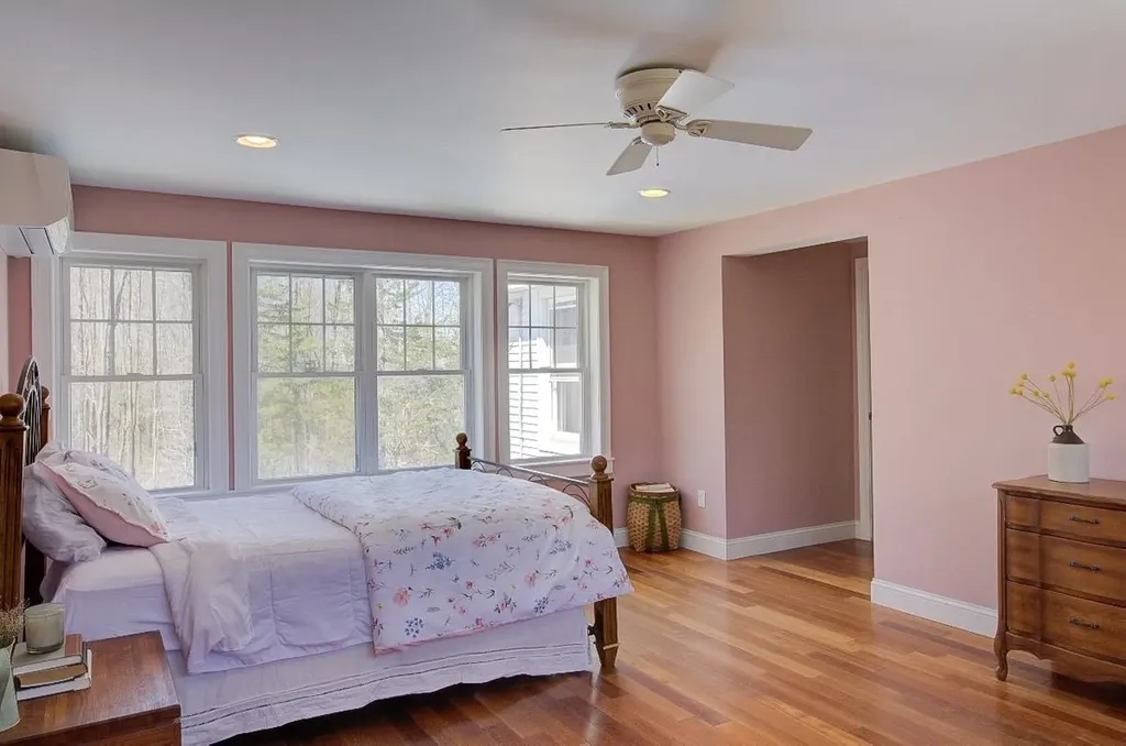 1009 South End Road North Hero VT 05474