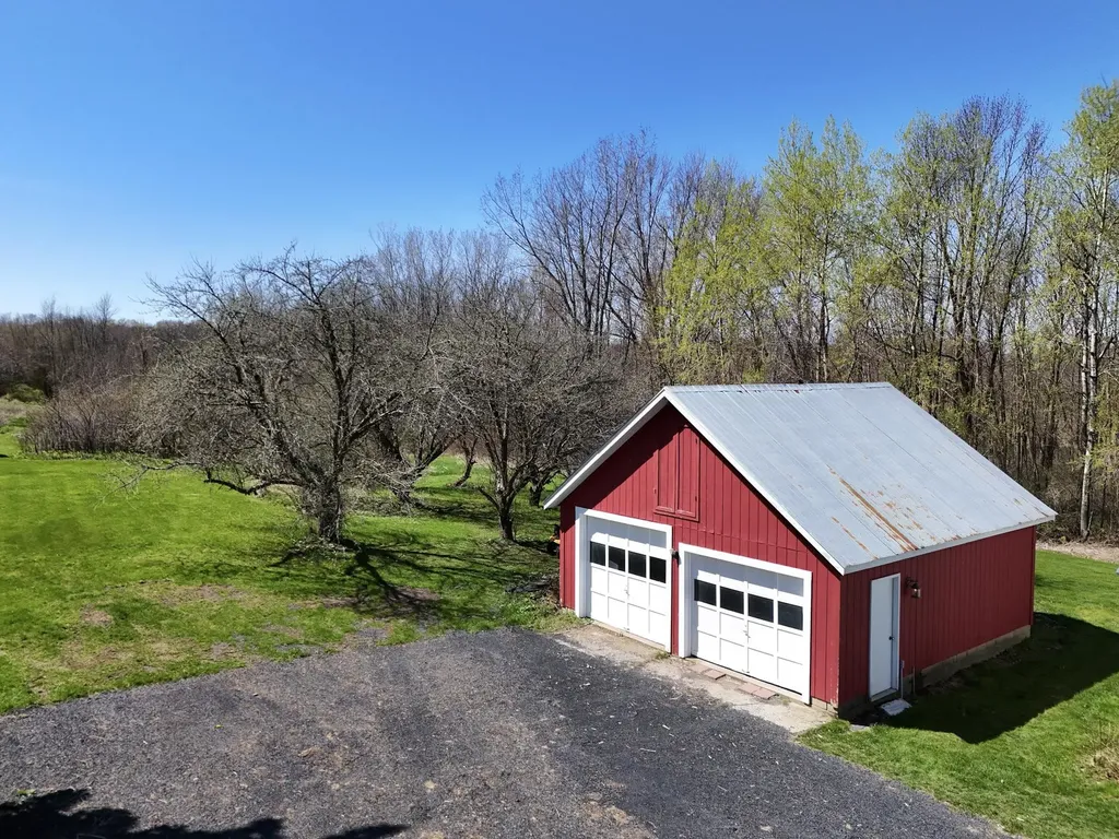 1009 South End Road North Hero VT 05474