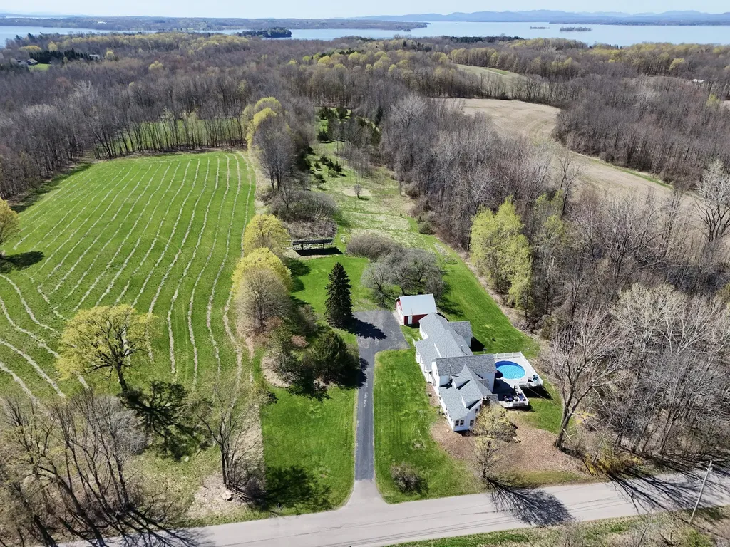 1009 South End Road North Hero VT 05474