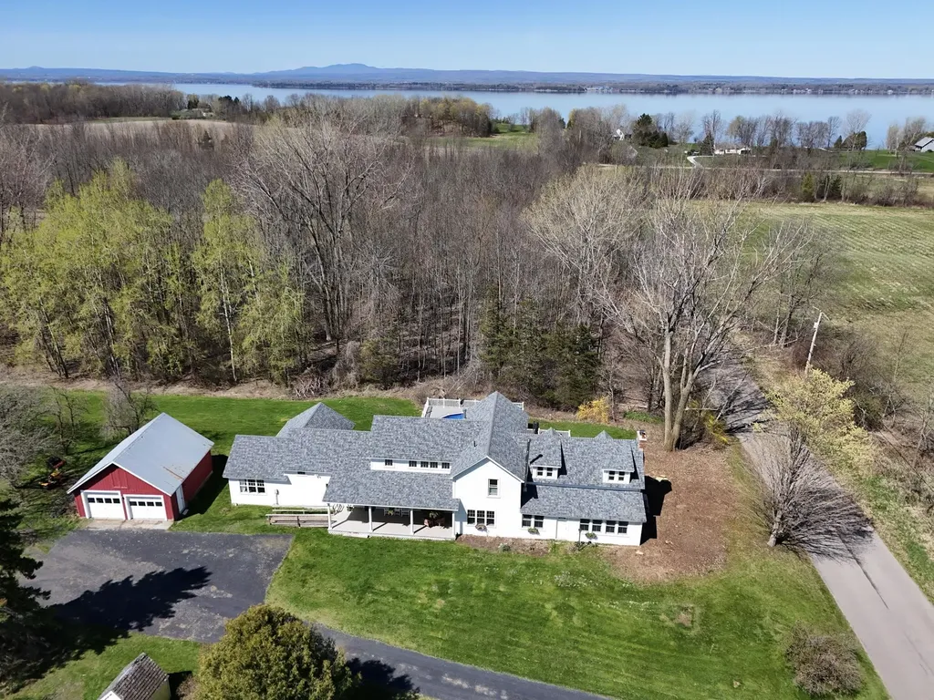 1009 South End Road North Hero VT 05474