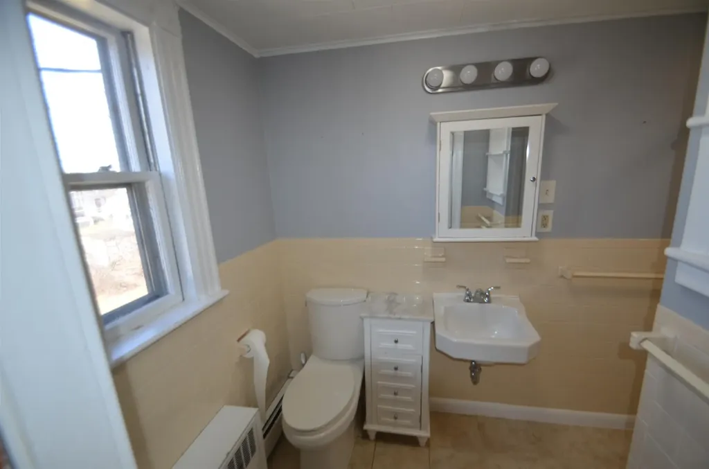 81 Warner Street Manchester NH 03102