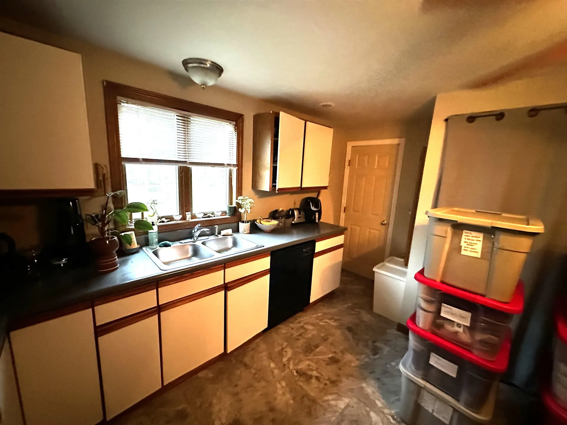 81 Warner Street Manchester NH 03102