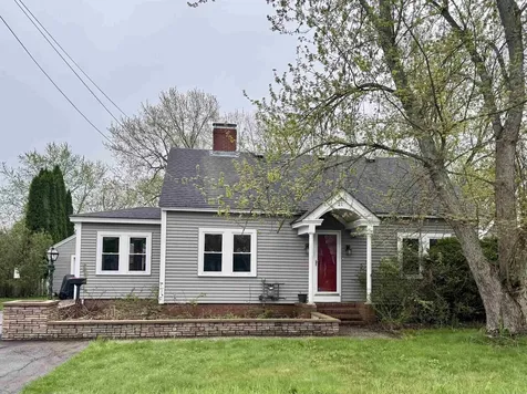 21 Railroad Avenue Rochester NH 03839