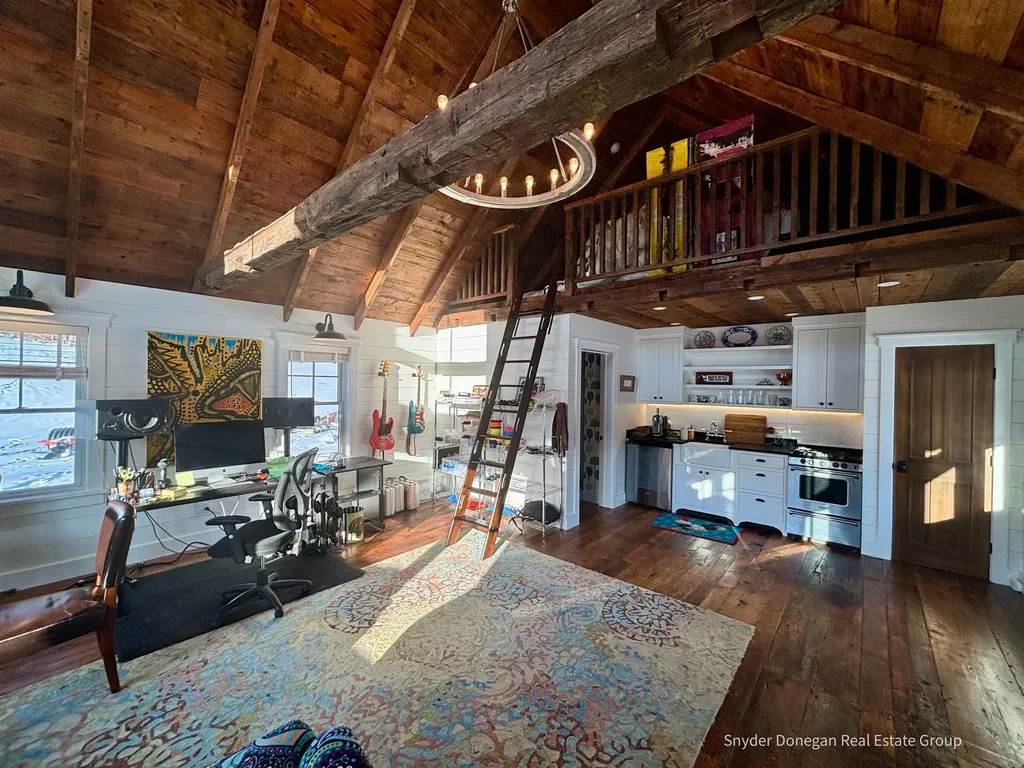 3086 South Road Woodstock VT 05091