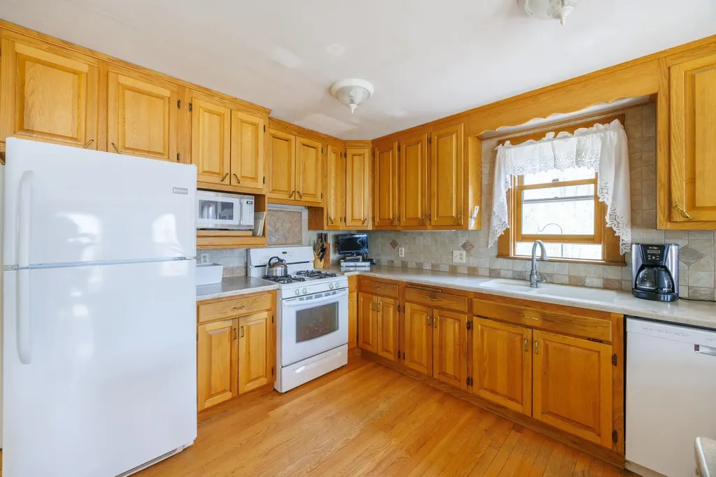 6 General John Sullivan Way Rollinsford NH 03869