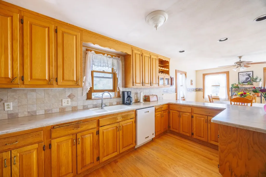 6 General John Sullivan Way Rollinsford NH 03869