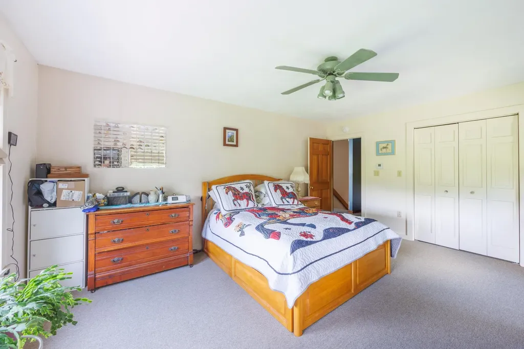 6 General John Sullivan Way Rollinsford NH 03869